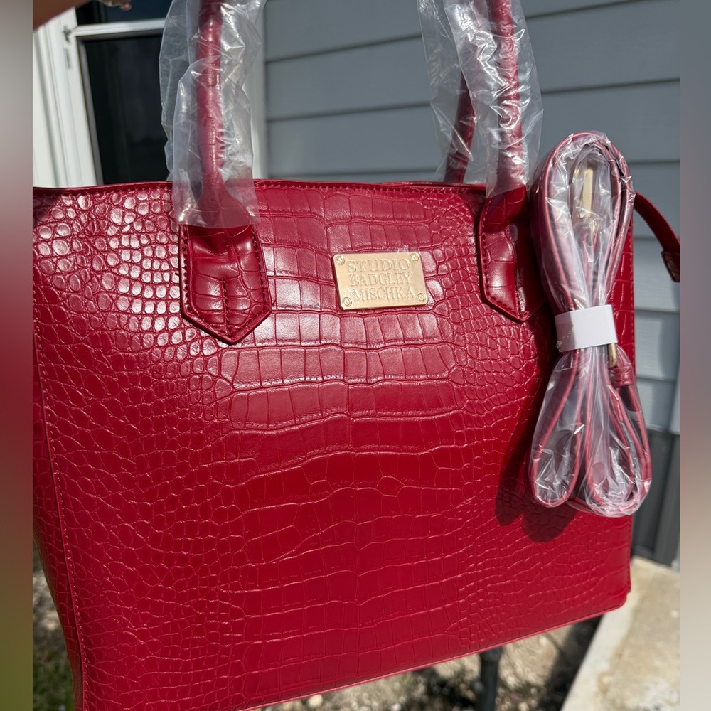 BADGLEY MISCHKA STUDIO Wine Crocodile-Embossed Shoulder Tote Bag - Picture 8 of 13